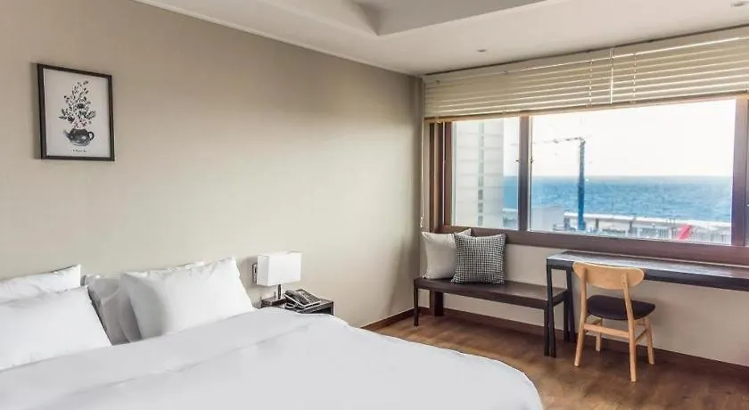 Check Inn Hotel Jeju