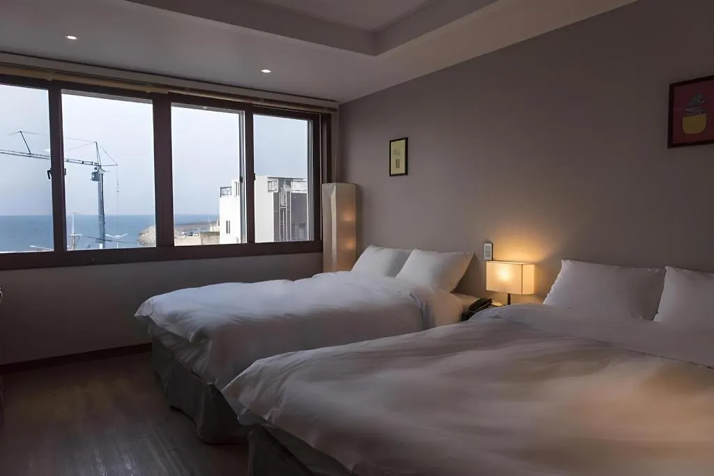 Check Inn Jeju Hotel