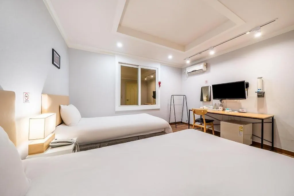 Check Inn Hotel Jeju