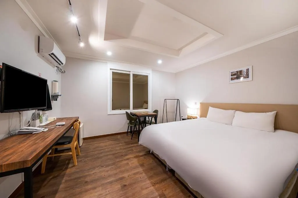 Check Inn Hotel Jeju