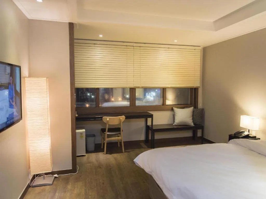Check Inn Hotel Jeju