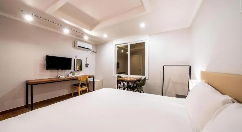 Check Inn Hotel Jeju