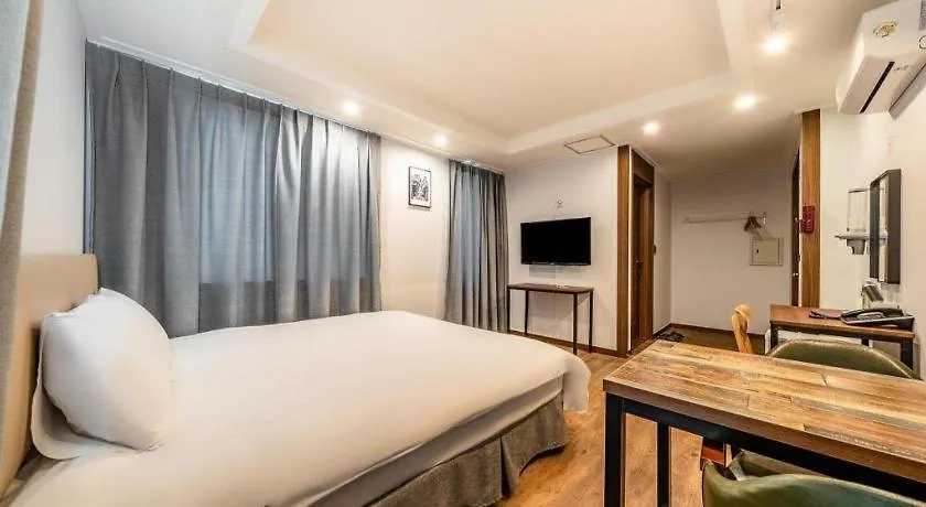Check Inn Jeju Hotel 3*,  Südkorea