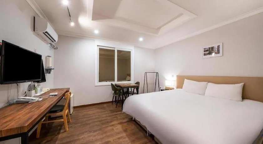 Check Inn Jeju Hotel