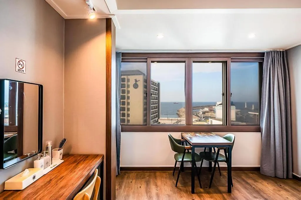 Check Inn Hotel Jeju
