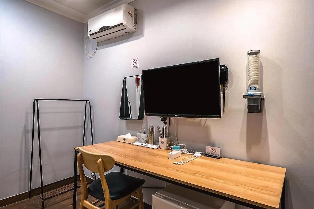 Check Inn Hotel Jeju