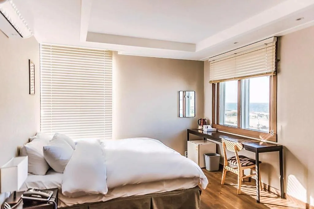 Check Inn Hotel Jeju