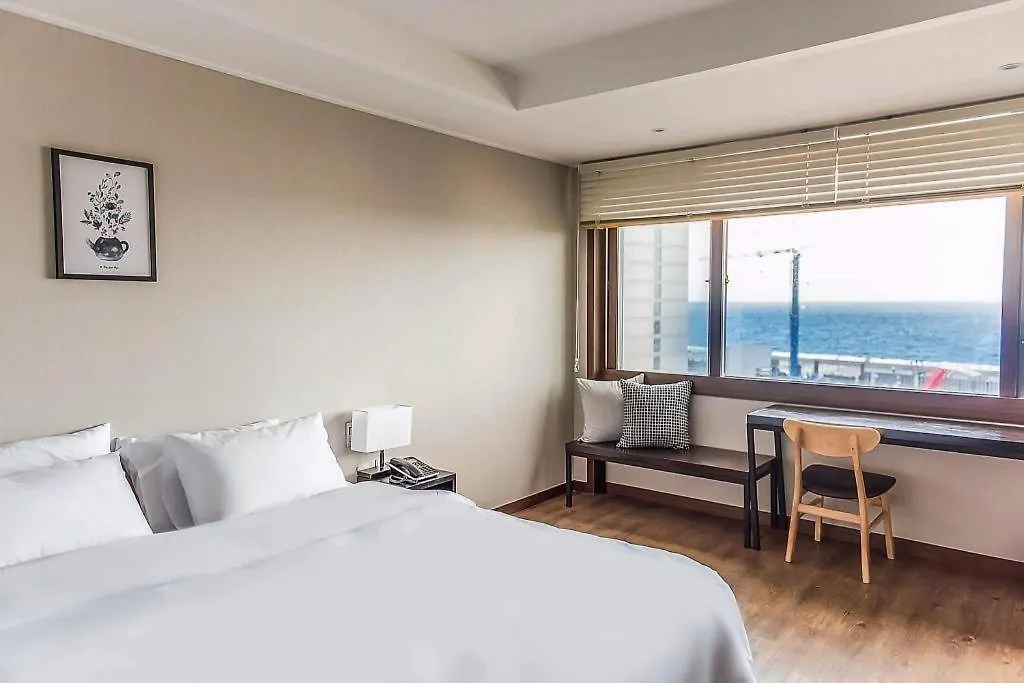 Check Inn Hotel Jeju